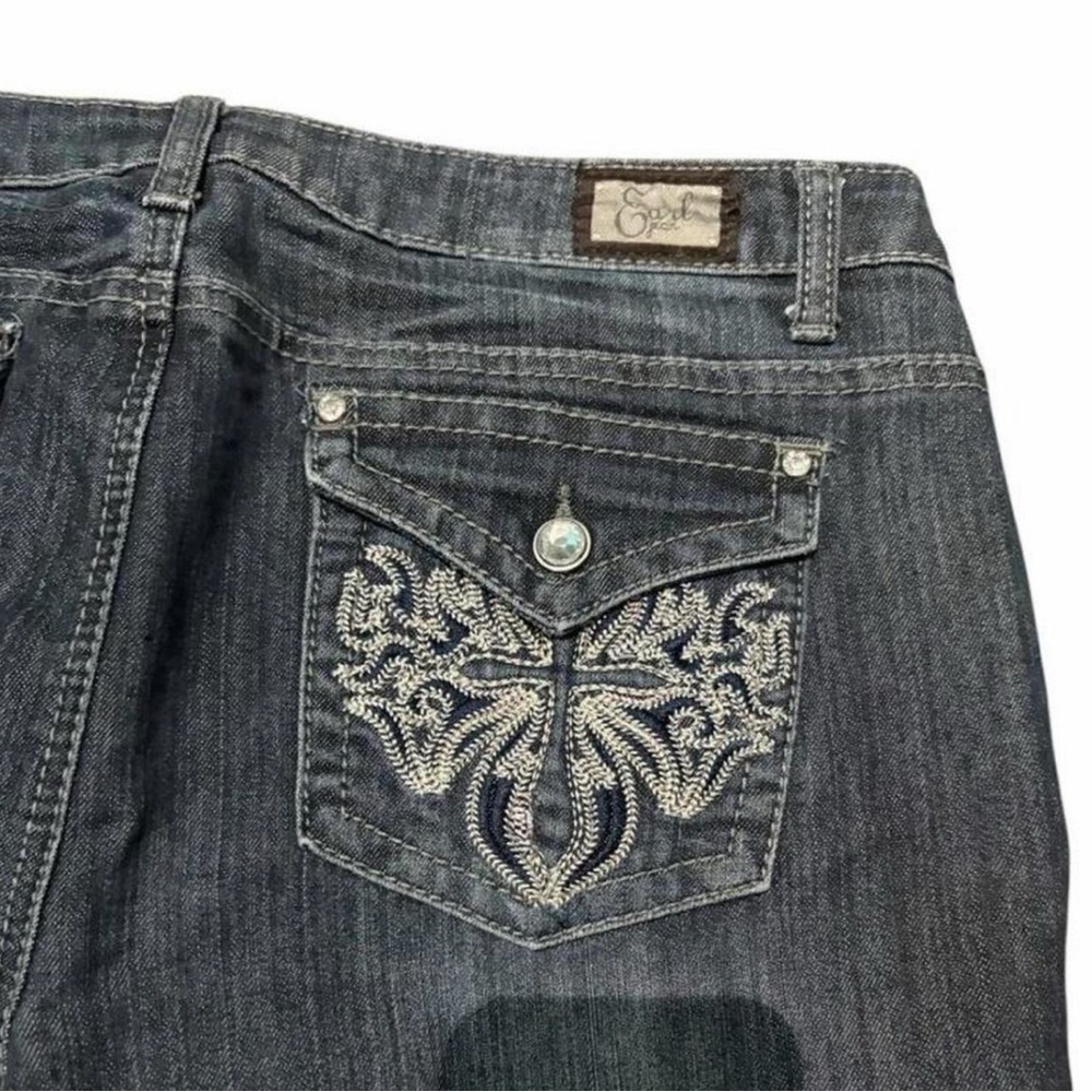 Embroidered Jeans - Picture 5 of 6